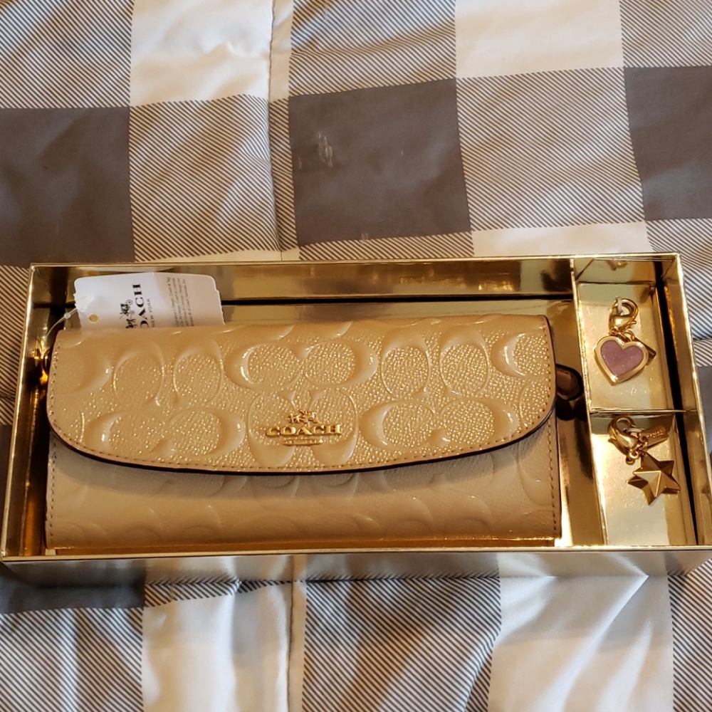 Authentic Coach Wallet